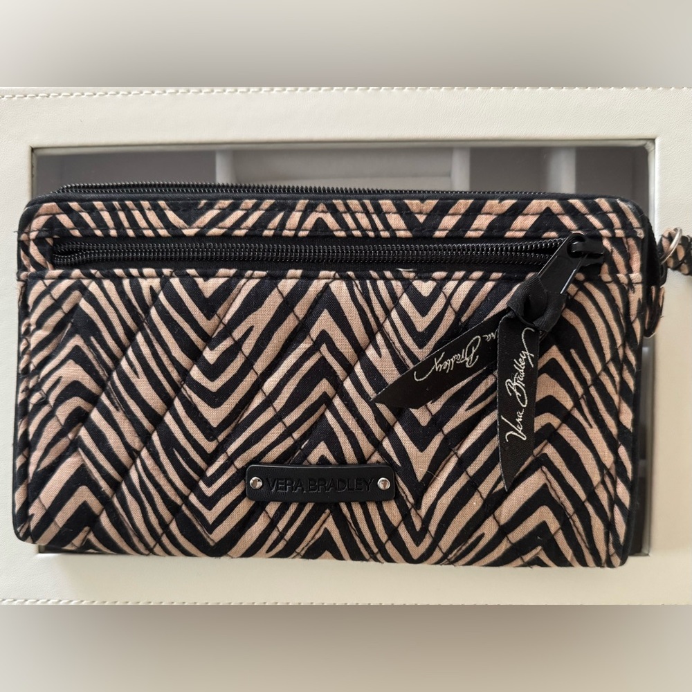 Vera Bradley Black and Tan Zigzag Quilted Wristlet